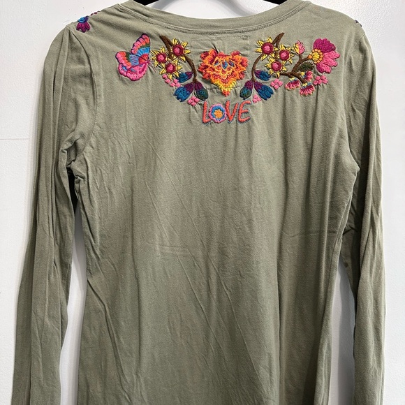 Johnny Was Embroidered Shirt - Picture 4 of 4